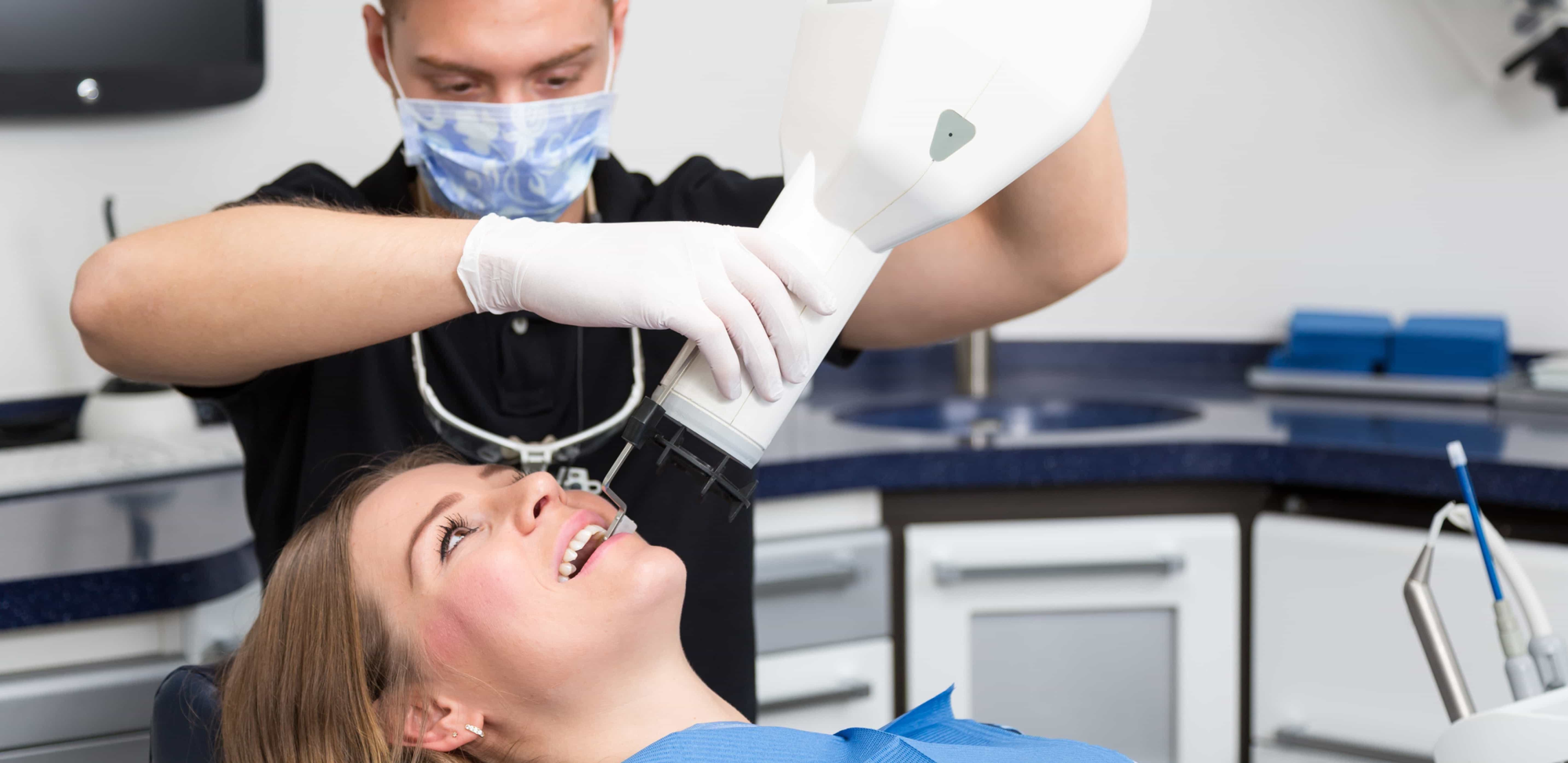 L'importance de l'usage d'un angulateur du dentiste